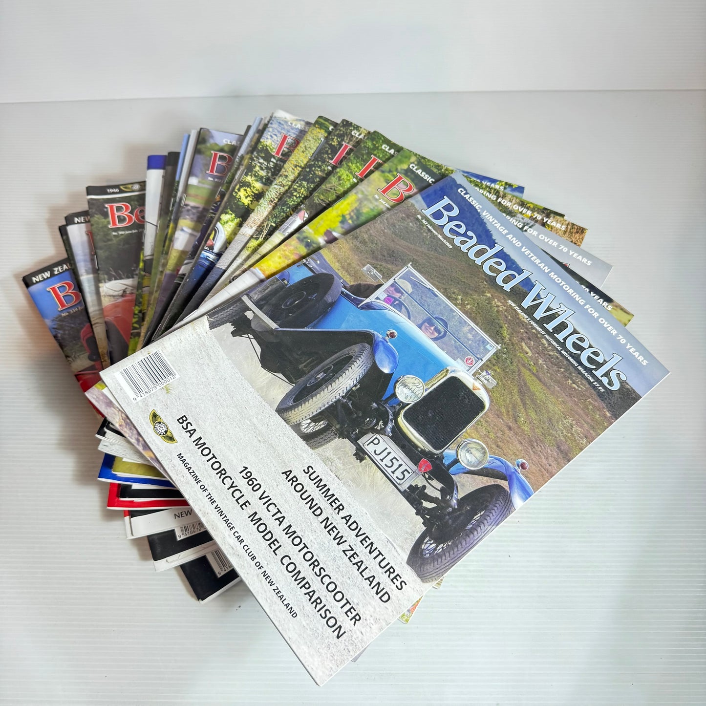 2015 - 2020 Beaded Wheels Magazine Bundle x 30 Magazines (2622)