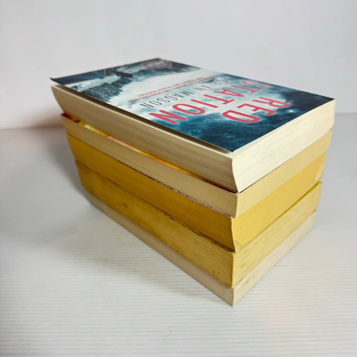 Adventure Thriller Book Bundle x 5 Books : Mixed Authors (2293)