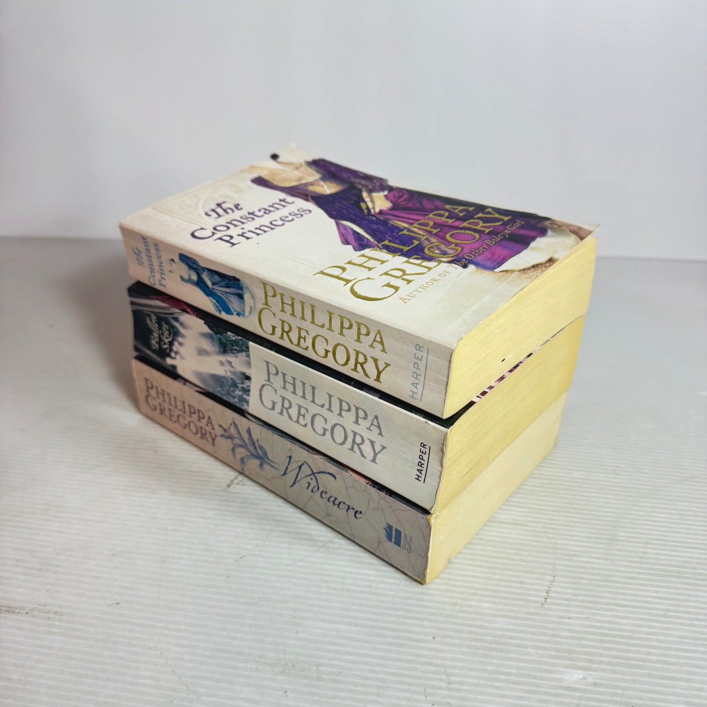 Philippa Gregory Book Bundle x 3 : The Constant Princess, Fallen Skies, Wideacre (2998)