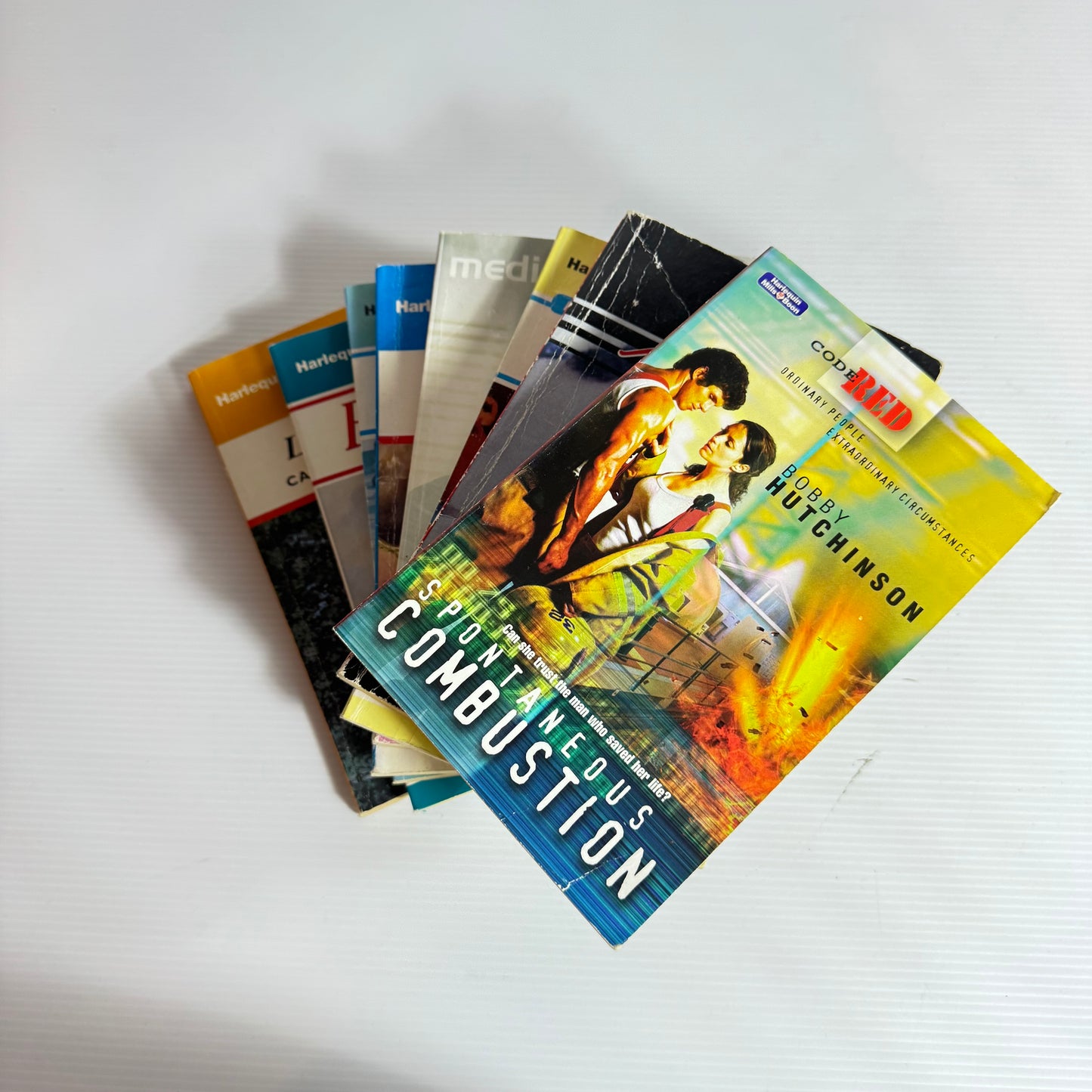 Mills & Boon Mixed Genre Book Bundle x 8 Books (3147)