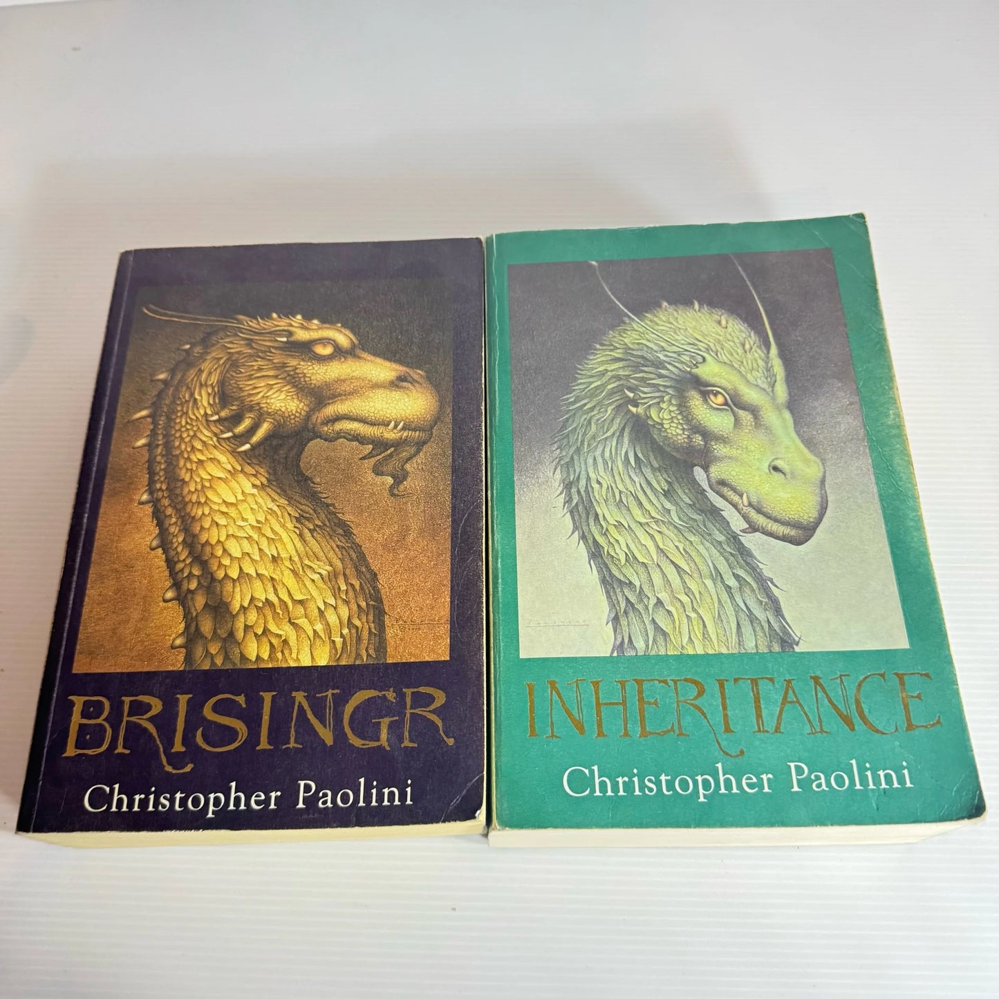 Christopher Paolini Book Bundle x 2 Books : Brisingr (Book 3) & Inheritance (Book 4) (2212)