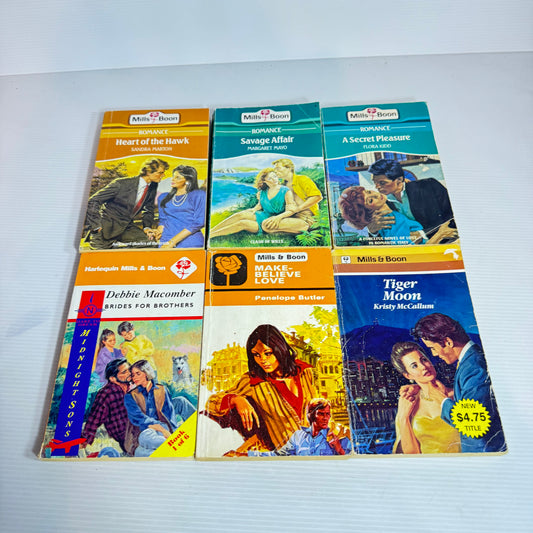 Mills & Boon Vintage Romance Book Bundle x 6 Books (2404)
