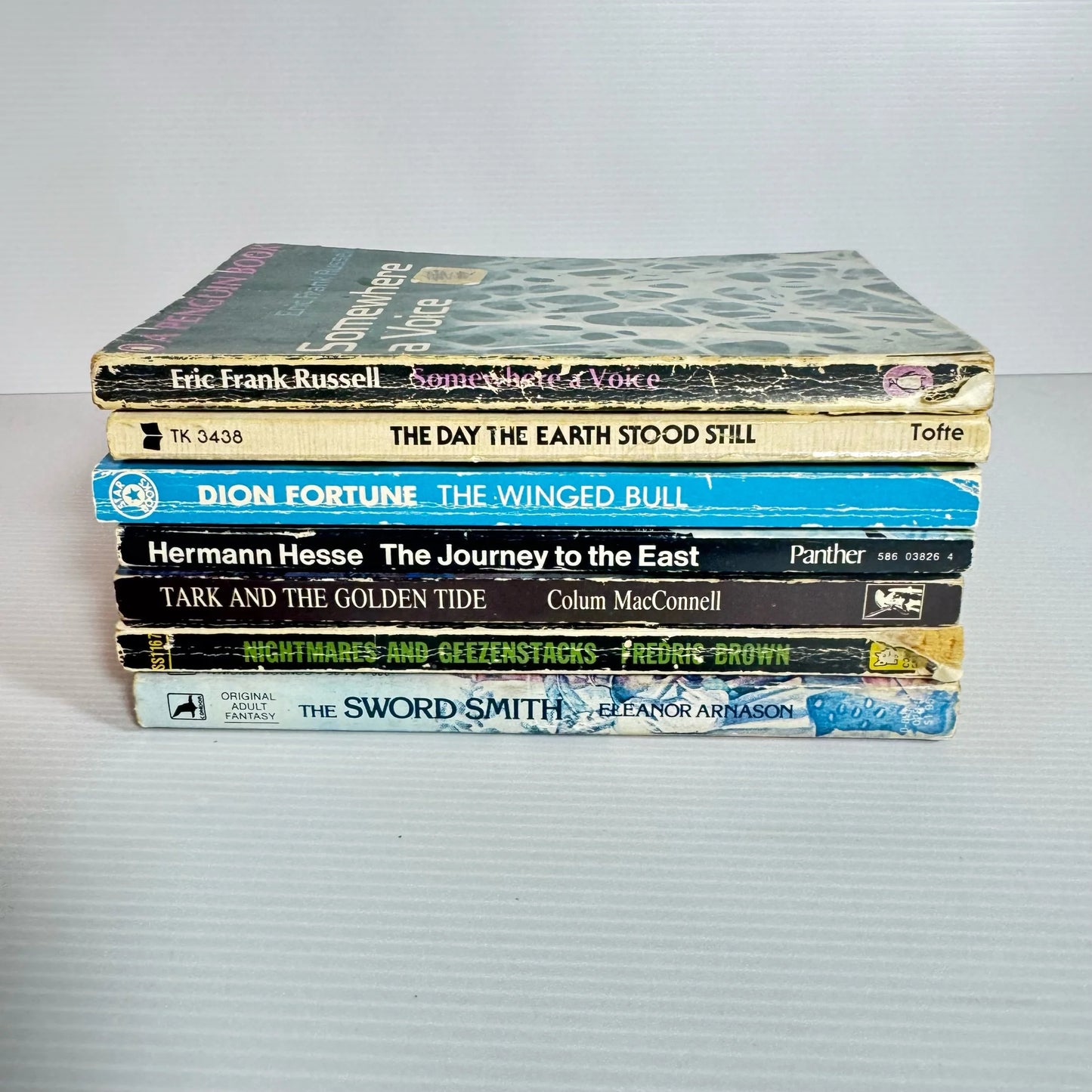 Science Fiction/Fantasy Vintage Book Bundle x 7 Books : Various Authors (Vintage 1962-1978) (2079)