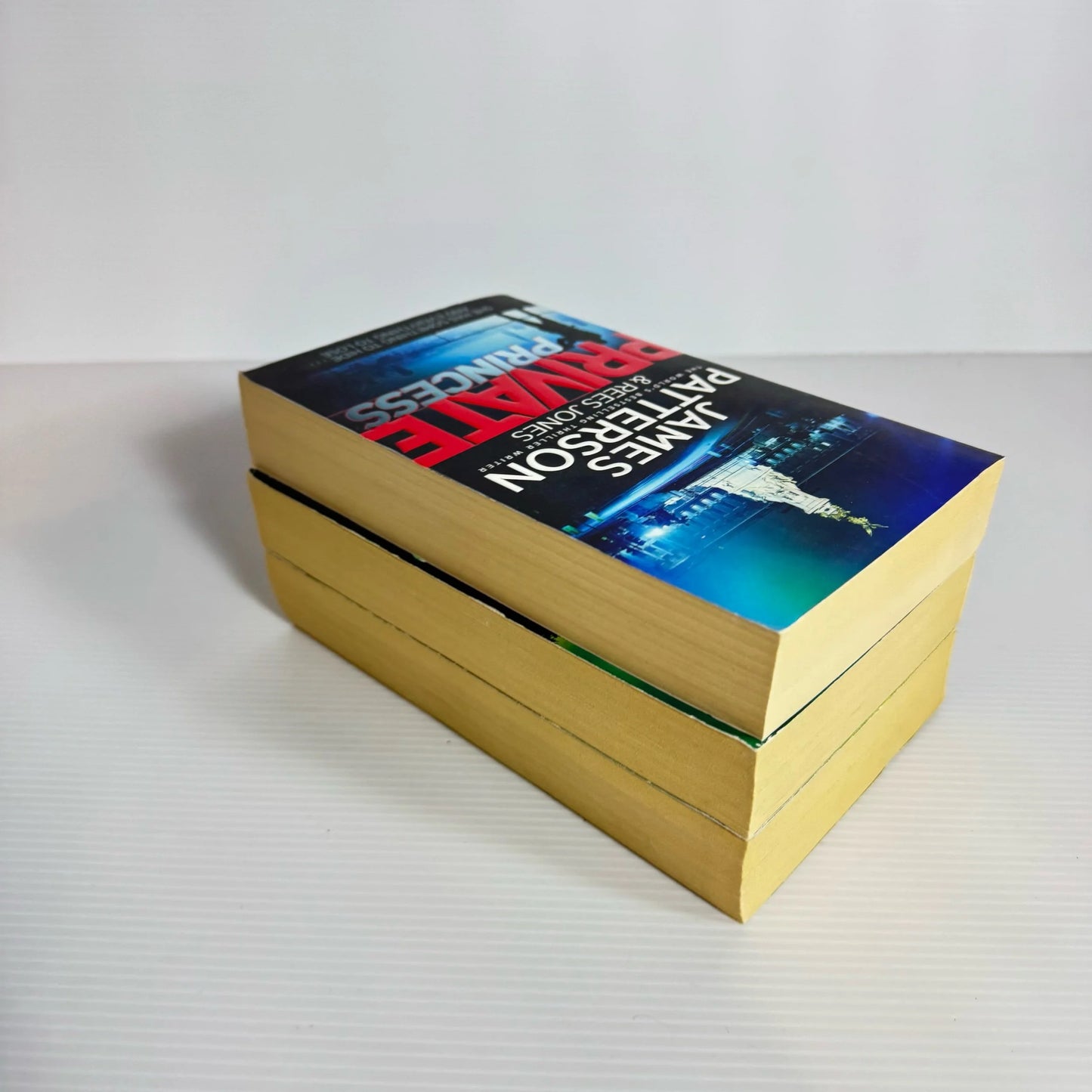 James Patterson Book Bundle x 3 Books : Private Princess, When the Wind Blows, & Four Blind Mice (518)