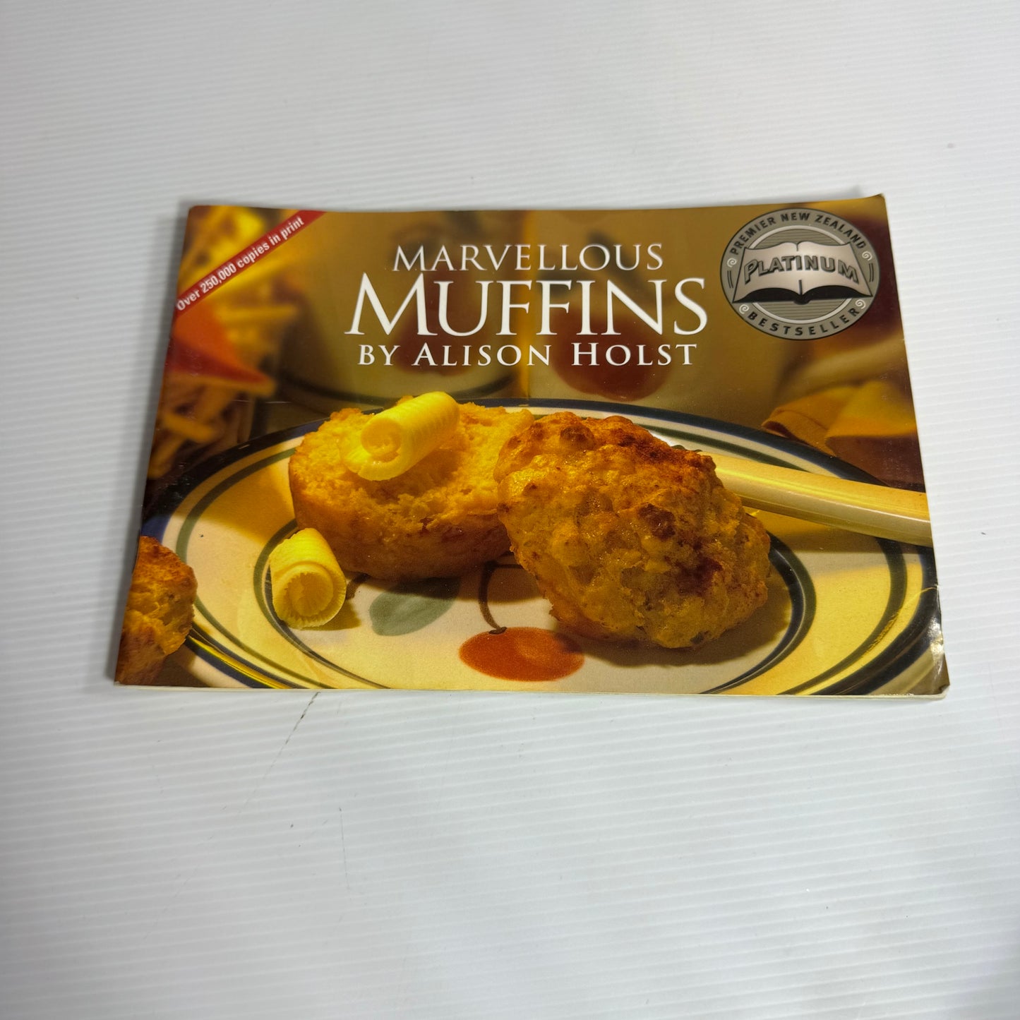 Muffin Book Bundle x 3 : The Muffin Bible : Heavenly Muffin Recipes, Marvellous Muffins - Alison Holst, Healthy & Delicious Muffins - Alison Holst & Simon Holst (3177)