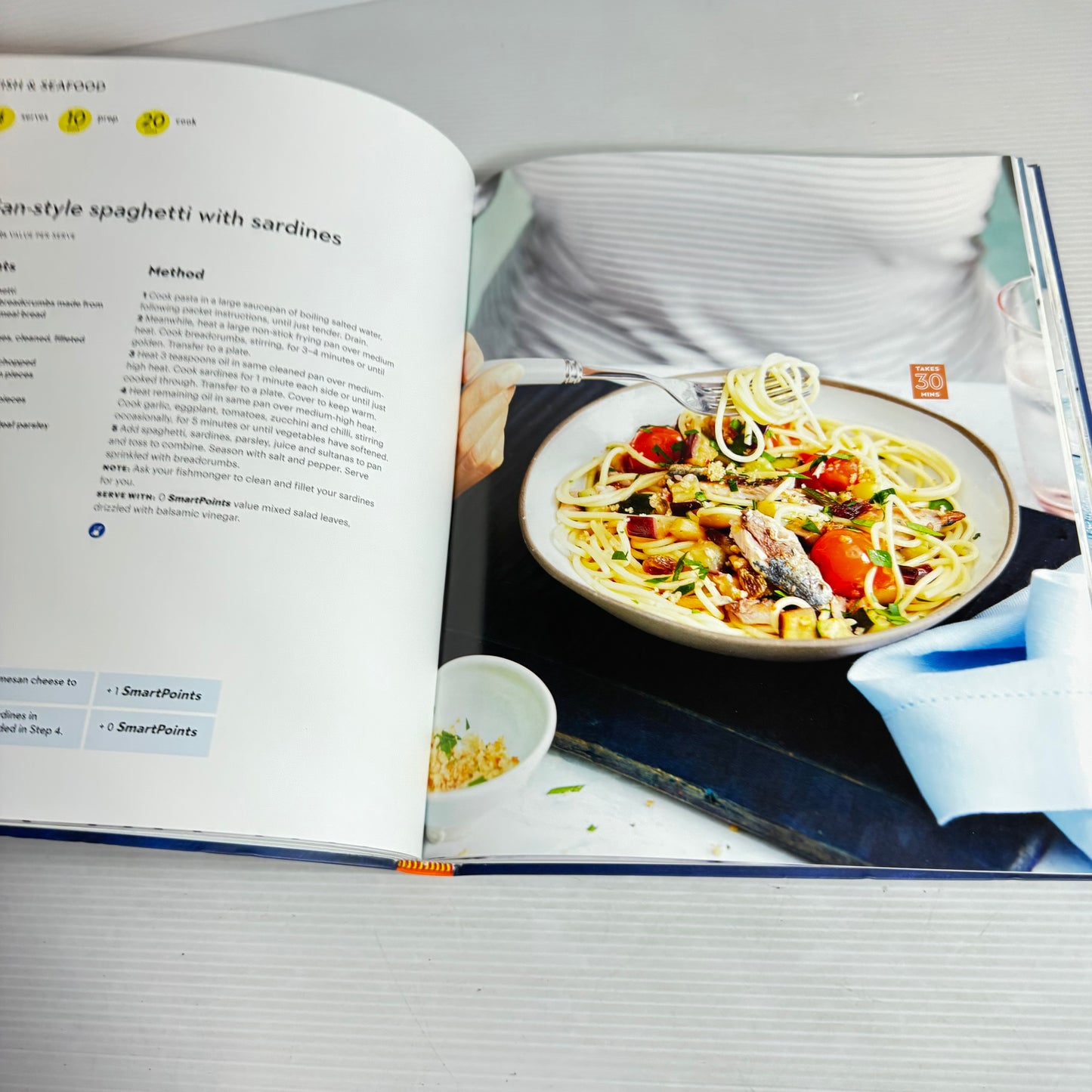 Weight Watchers Cookbook Bundle x 3 Books : The Essential WW Freestyle Cookbook, The Program Cookbooks, (2808)