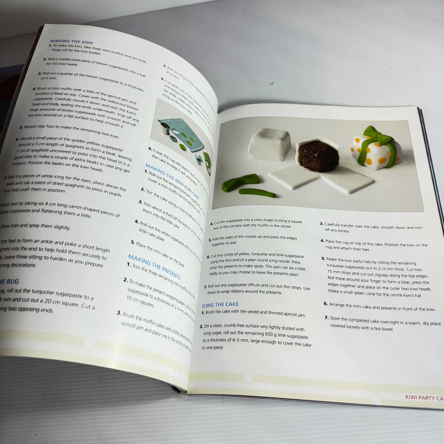 Kiwi Cupcake Book Bundle x 3 Books (3219)