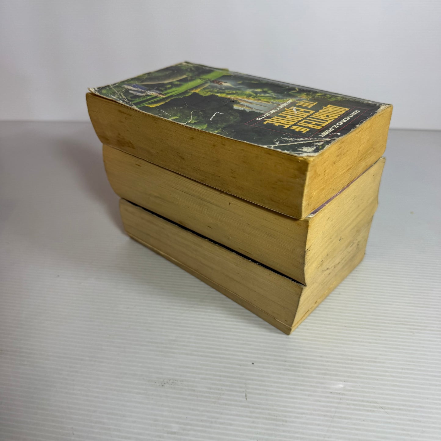 Raymond E. Feist Order of Riftwar : The World on the Otherside x 3 Books (2525)