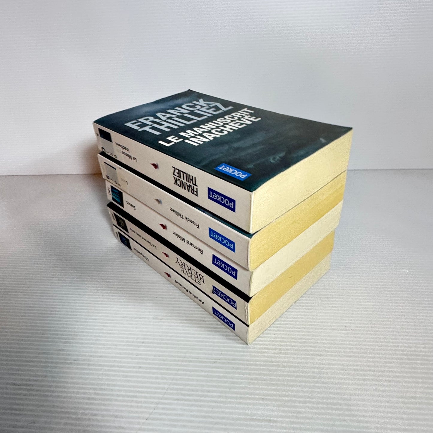 French Language Thriller Mixed Author Book Bundle x 5 Books (2572)