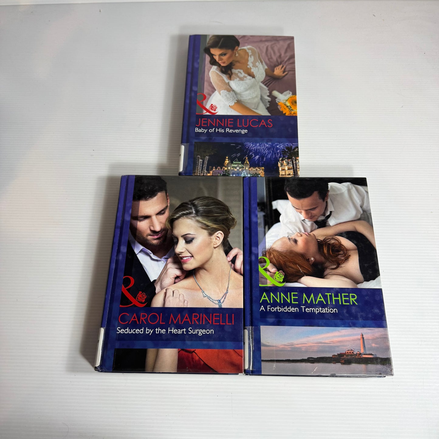 Mills & Boon Medium Hardcover Book Bundle x 3 Books (3141)