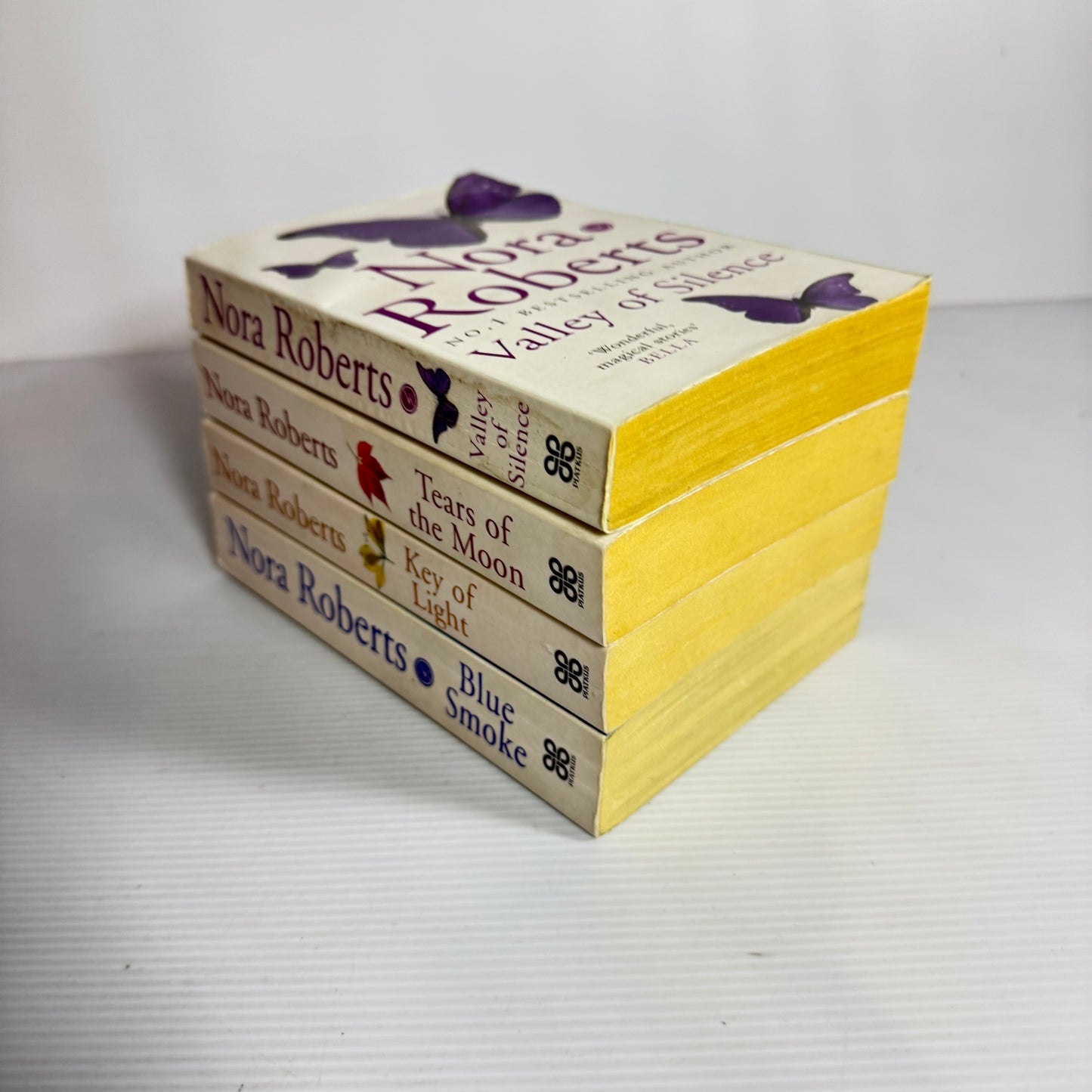 Nora Roberts Book Bundle x 4 : Valley of Silence, Key of Light, Tears of the Moon, Blue Smoke (3153)