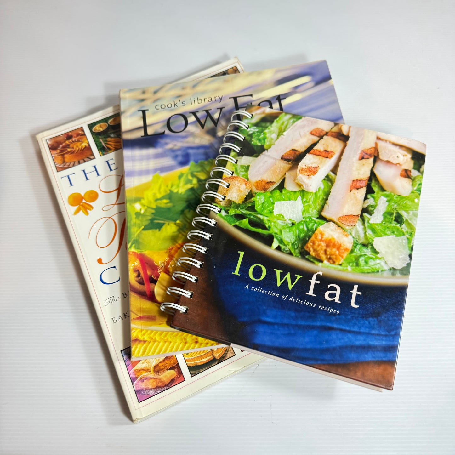 Low Fat Cookbook Bundle x 3 : Low Fat, Cook's Library Low Fat, The Ultimate Low Fat Baking Cookbook (3316)