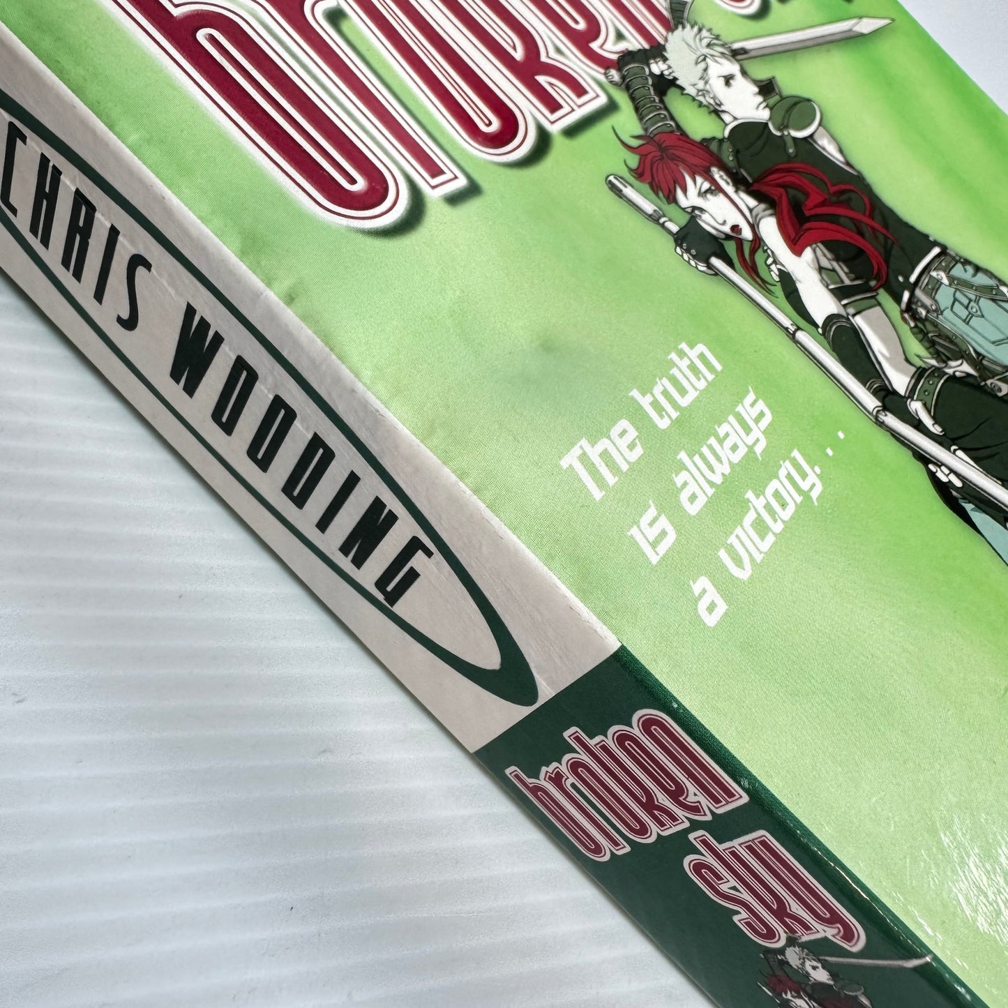 Chris Wooding Broken Sky Book Bundle x 2 : Communion & The Citadel (3107)