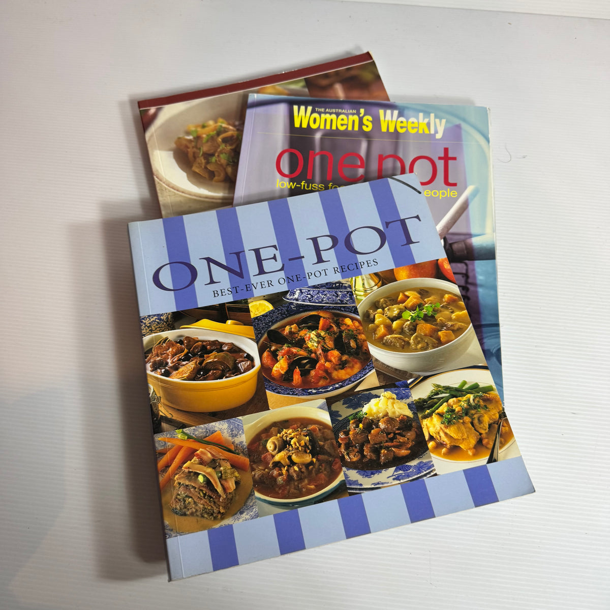 One Pot Cookbook Bundle x 3 Books (3298)