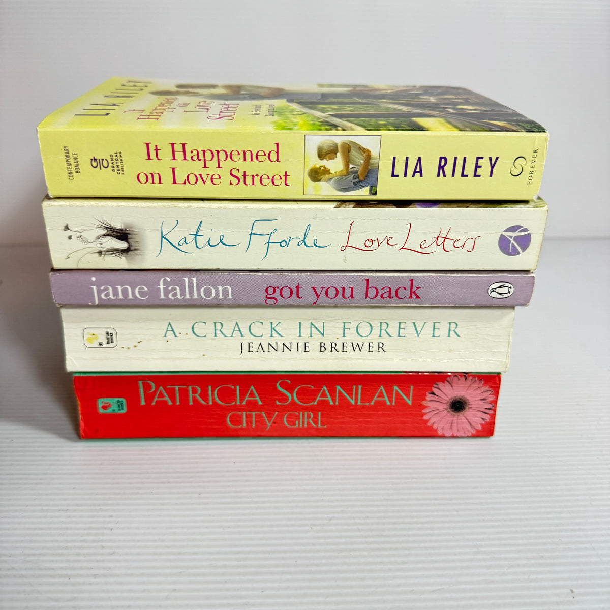 Contemporary Romance Bundle x 5 : Love Letters - Katie Fforde, It Happened On Love Street - Lia Riley, Got You Back - Jane Fallon, A Crack in Forever - Jeannie Brewer, City Girl - Patricia Scanlan (3423)