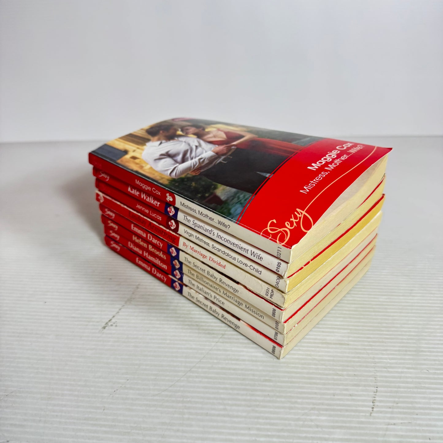 Mills & Boon Sexy Romance Book Bundle x 8 Books (3020)