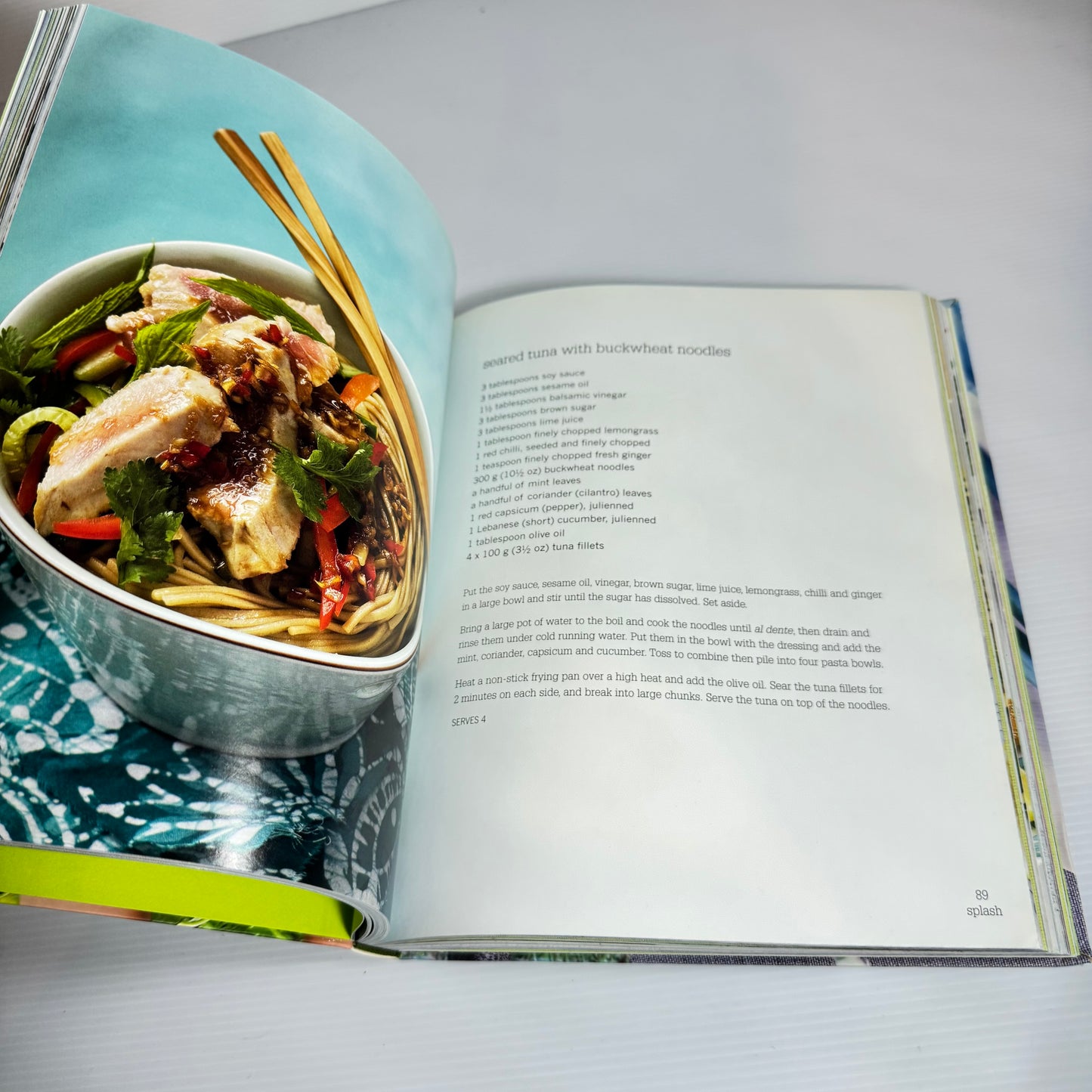 Quick & Easy Family Cookbook Bundle x 4 : Fab Food for Family & Friends - Janella Bloom, On The Table in 20 Minutes - Brenda Kitchen's, Fresh + Fast - Marie Claire, Quick Short Recipe Cookbook - Family Circle(3063)