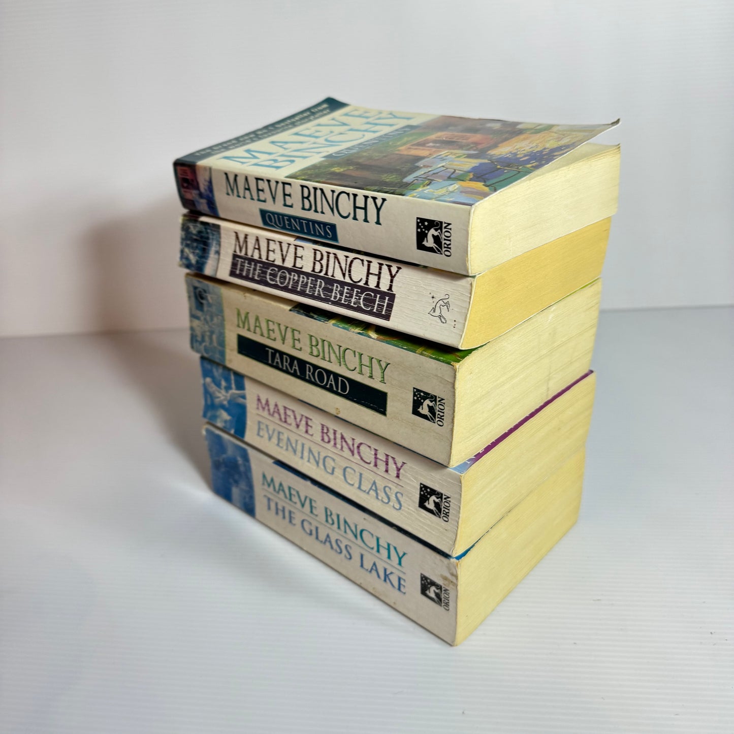 Maeve Binchy Small Paperback Bundle x 4 : Quetins, The Copper Beech, Tara Road, Evening Class, The Class Lake (3101)