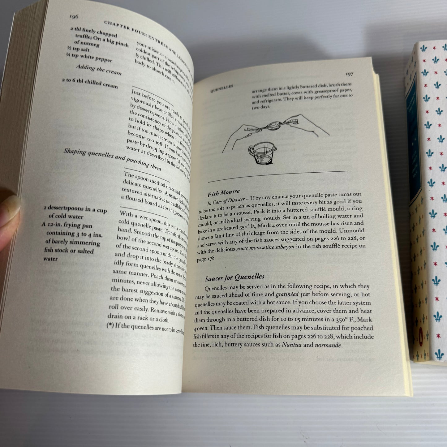 Mastering the Art of French Cooking Volume One & Two - Julia Child, Louisette Bertholle, Simon Beck(3116)