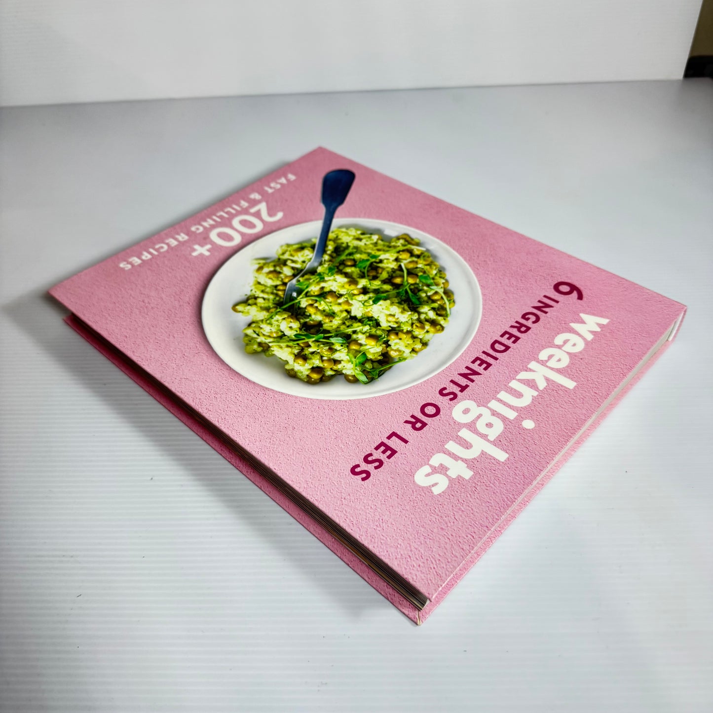 Weeknights : 6 Ingredients or Less 200+ Fast & Filling Recipes