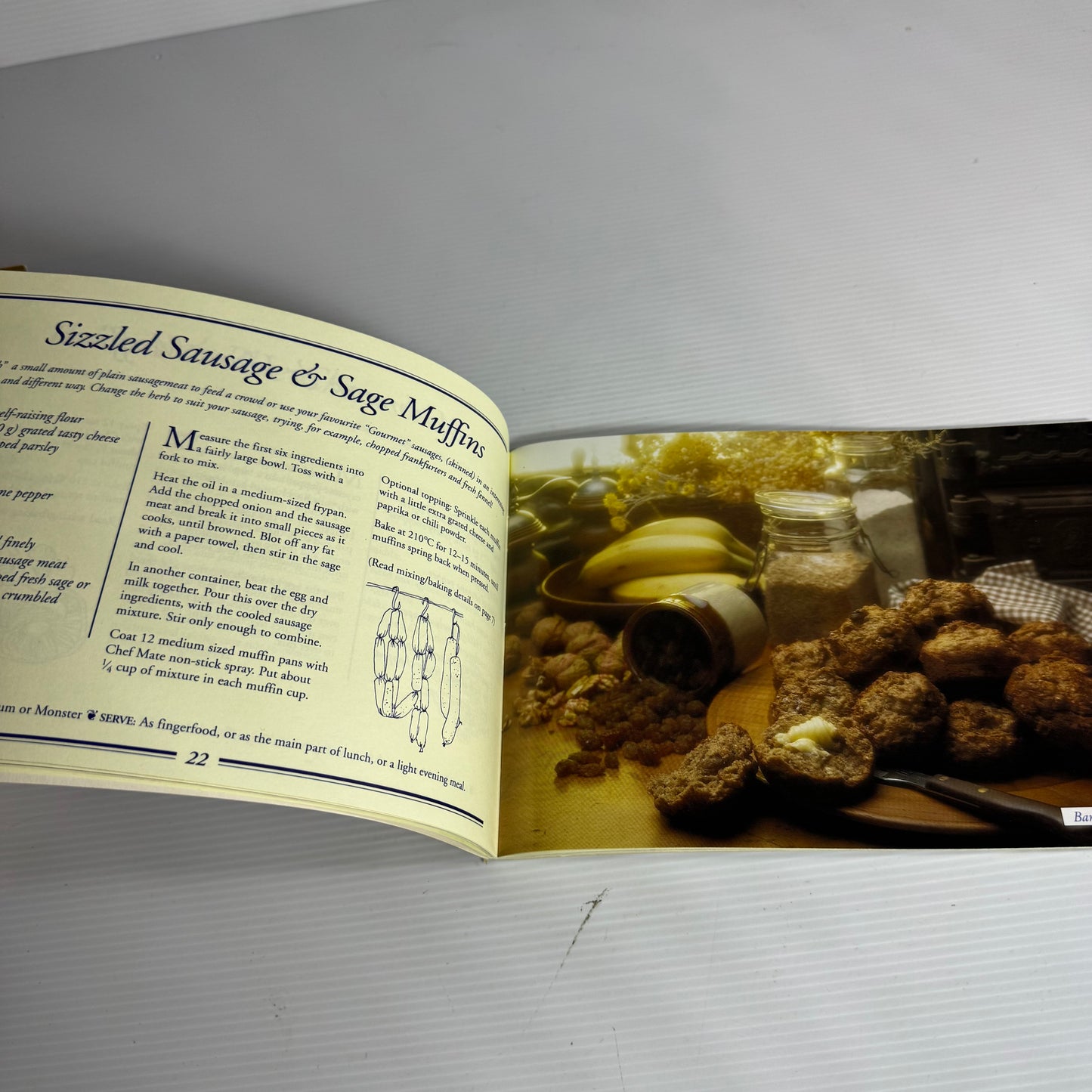Muffin Cookbook Bundle x 2 : Marvellous Muffins - Alison Holst and The Muffin Tin Cookbook - Brette Sember (3176)