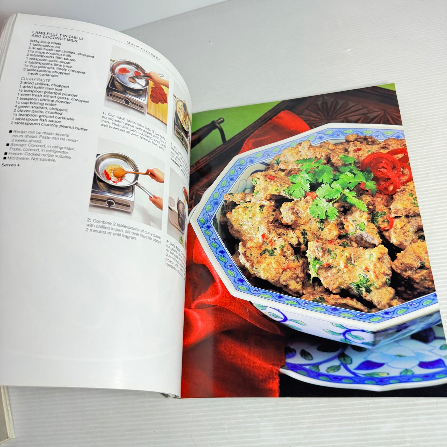 Thai Cookbook Bundle x 2 : Thailand & Australian Women's Weekly Easy Thai-Style Cookery (3042)