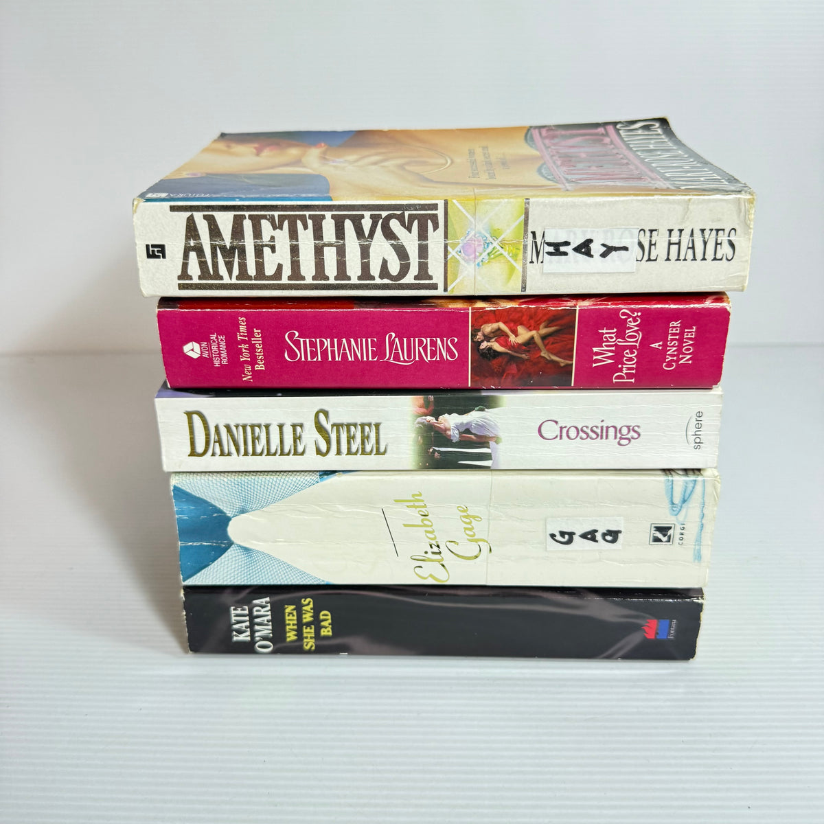 Romance Bundle x 5 : What Price Love? - Stephanie Laurens, Crossings - Danielle Steel, Amethyst - Mary-Rose Hayes, When She Was Bad - Kate O'Mara, A Glimpse of Stocking - Elizabeth Gage (3400)