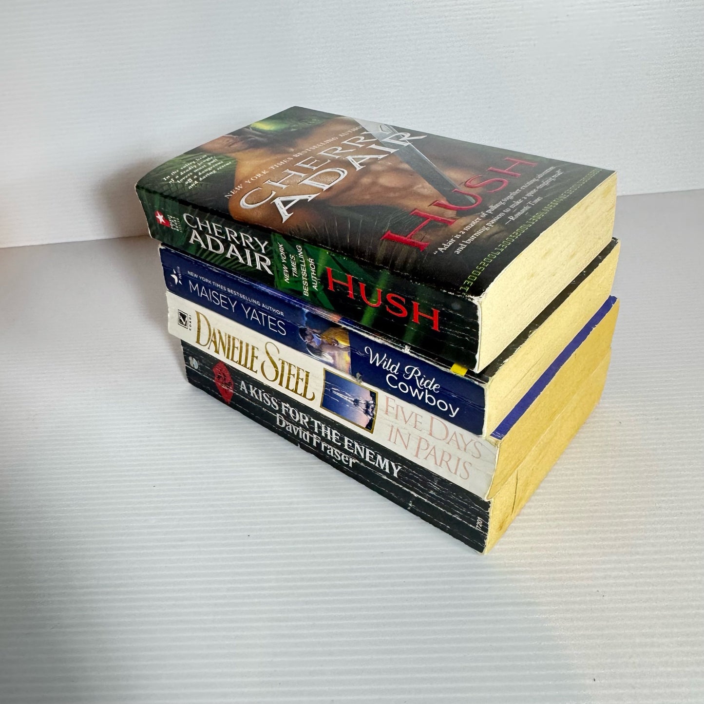 Romance Book Bundle x 4 Books : Various Authors (2231)