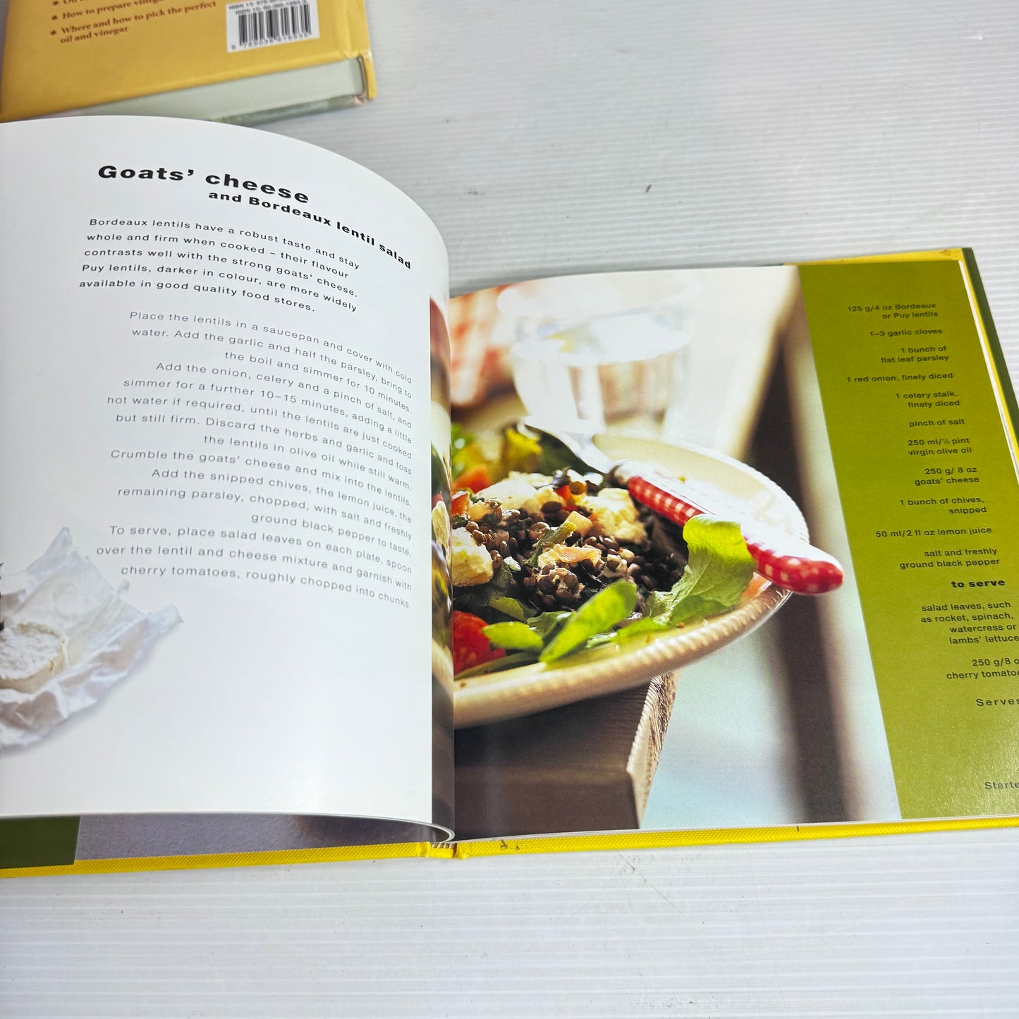 Olive Oil & Vinegar Book Bundle x 2 : Dumont's Lexicon of Oil & Vinegar, Flavouring with Olive Oil - Clare Gordon-Smith (2884)
