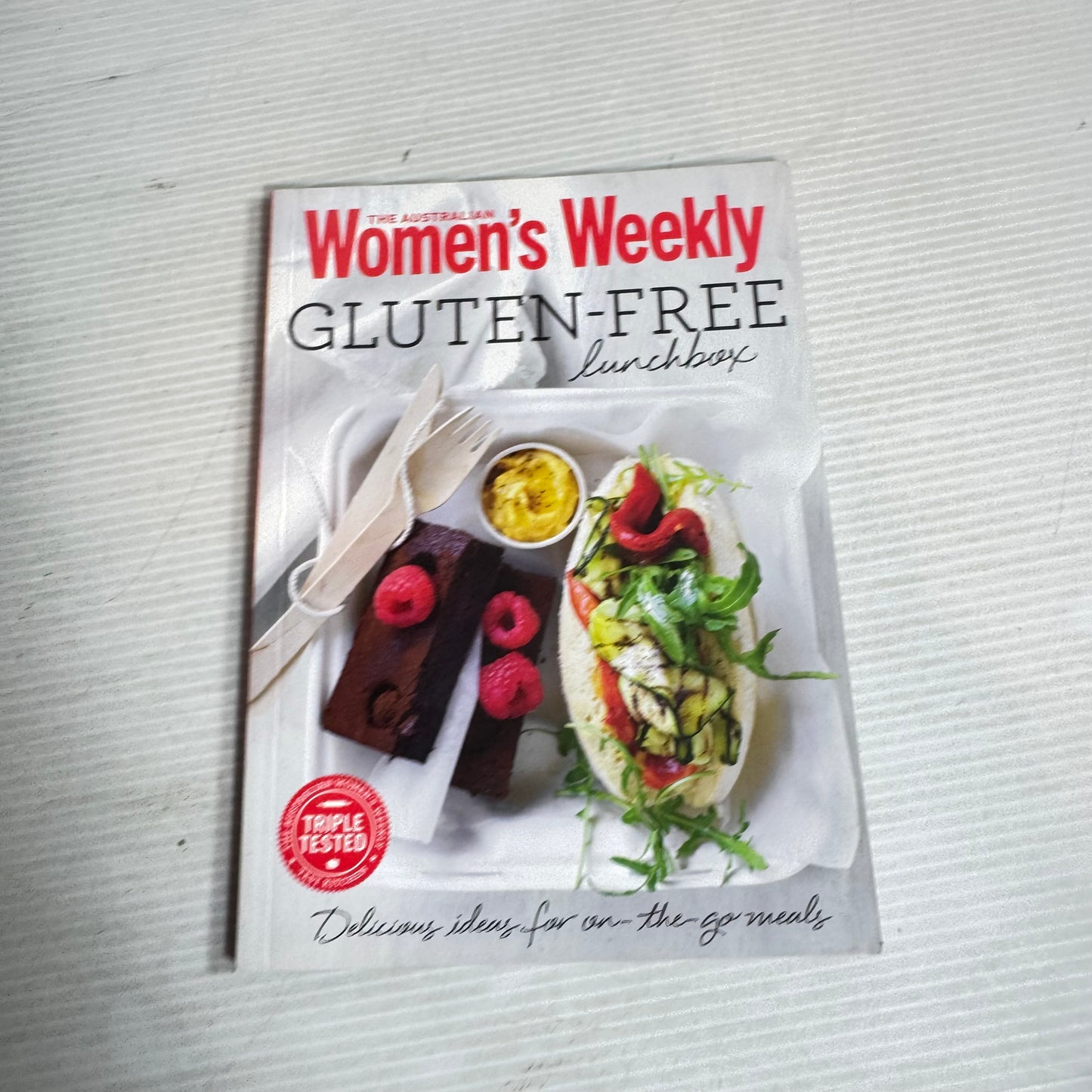 The Australian Women's Weekly Gluten-Free Book Bundle x 2 : Gluten-Free Lunch Box & Gluten-Free Dinners (2942)