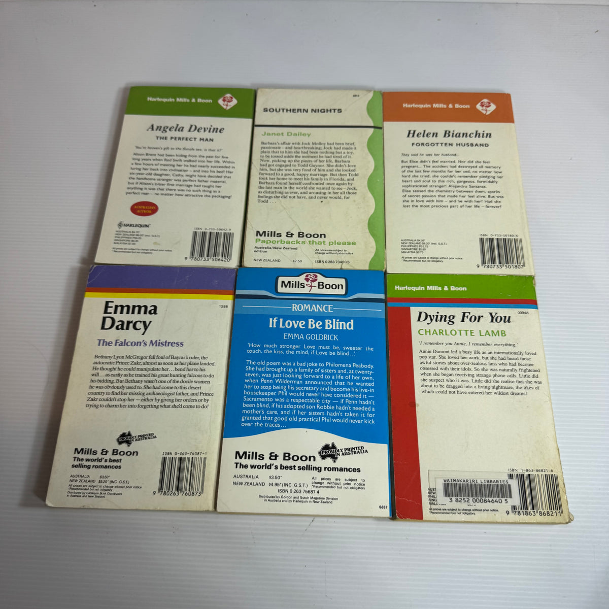 Mills & Boon Vintage Book Bundle x 6 Books (3293)