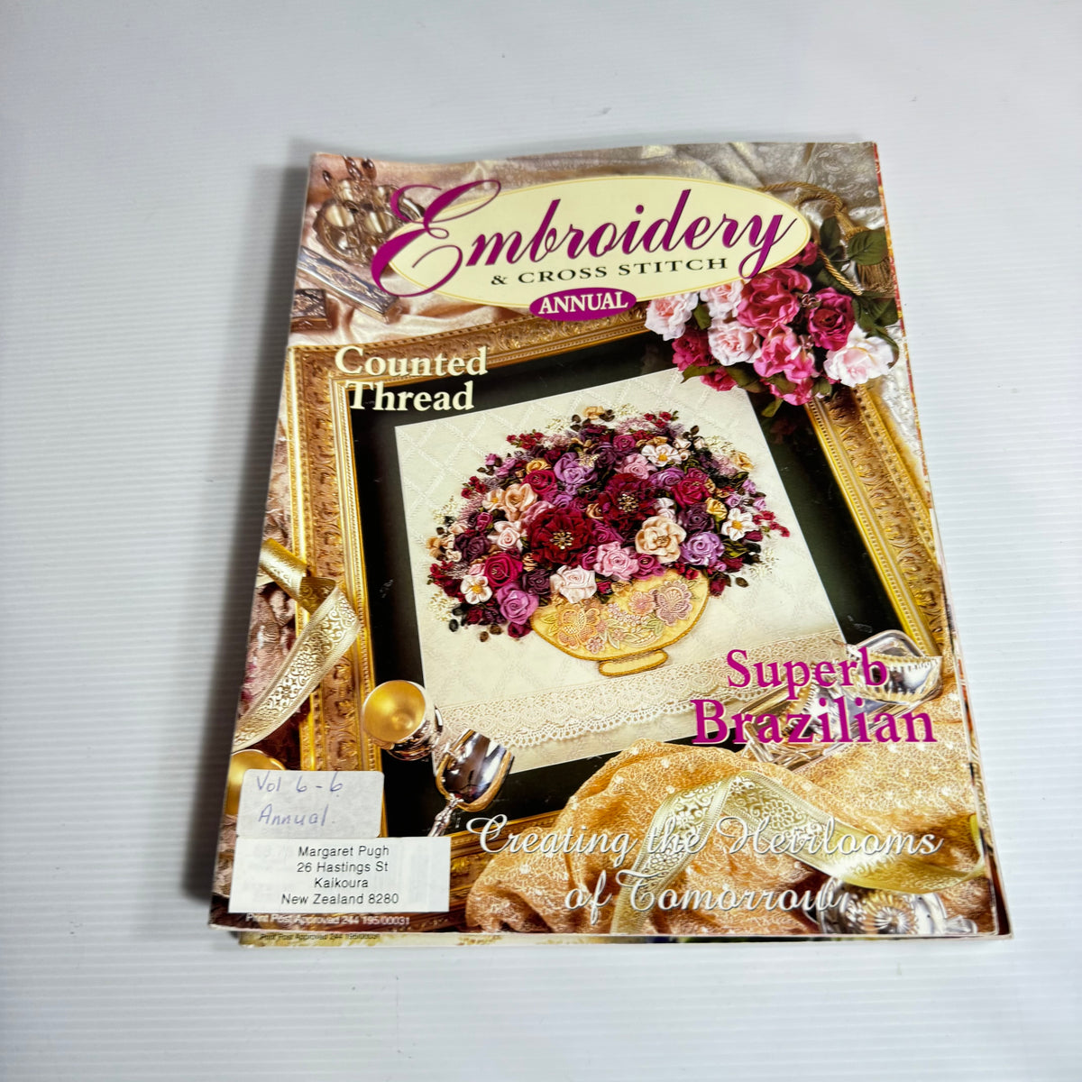 Embroidery & Cross Stitch Magazine Bundle x 9 Magazines (3238)