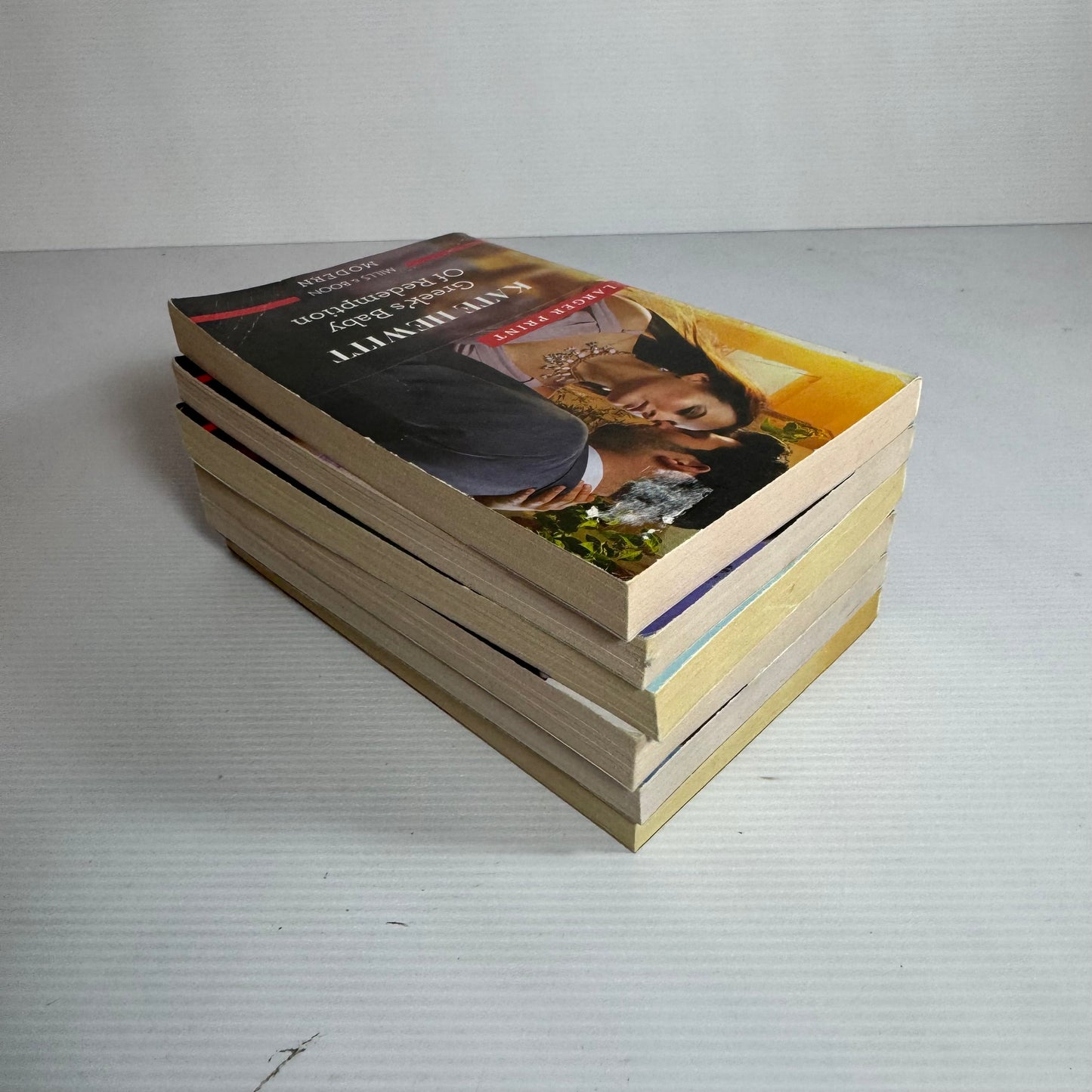 Mills & Boon Modern Large Print Book Bundle x 6 Books (3157)
