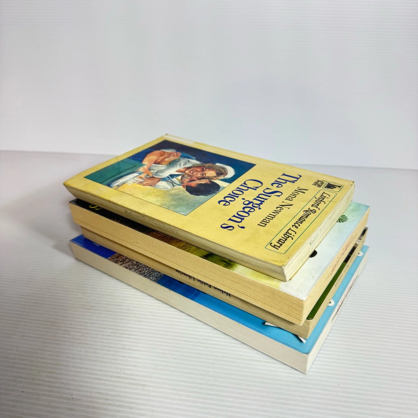 Romance Book Bundle x 4 : Mixed Authors (2273)