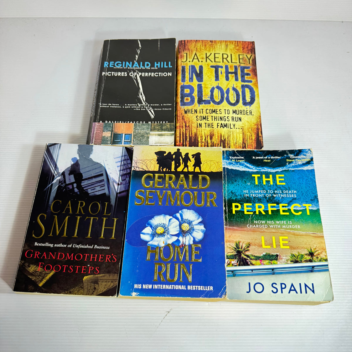 Crime Bundle x In The Blood - J.A. Kerley, Pictures of Perfection - Reginald Hill, Home Run - Gerald Seymour, The Perfect Lie - Jo Spain, Grandmother's Footsteps - Carol Smith(3468)