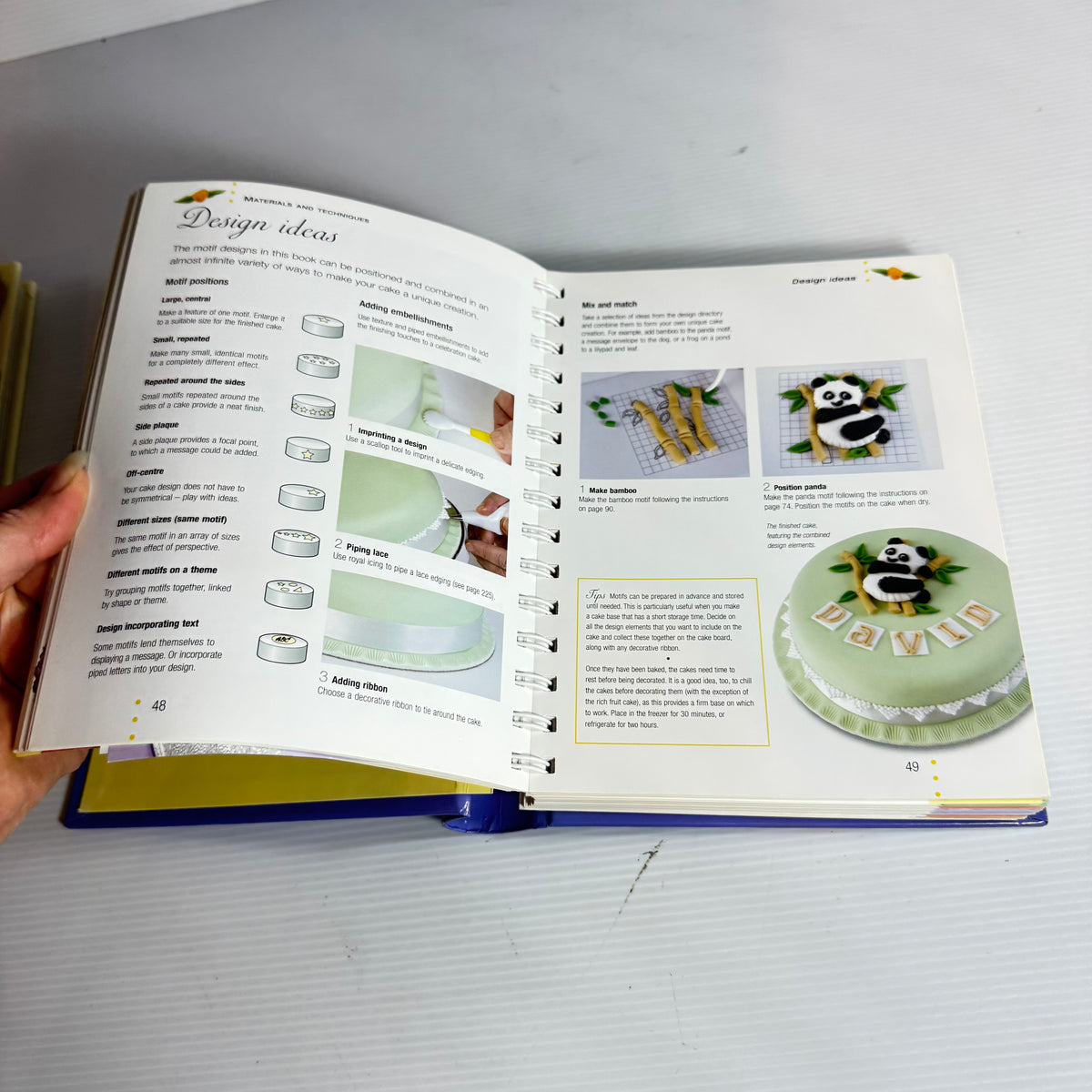 Cake Decoration Book Bundle x 2 Books (3222)