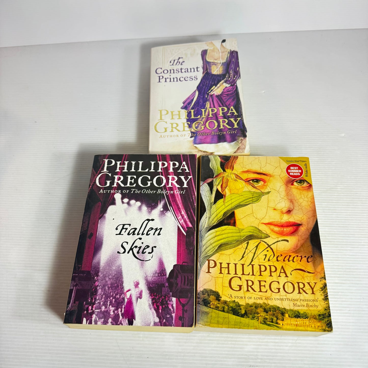 Philippa Gregory Book Bundle x 3 : The Constant Princess, Fallen Skies, Wideacre (2998)