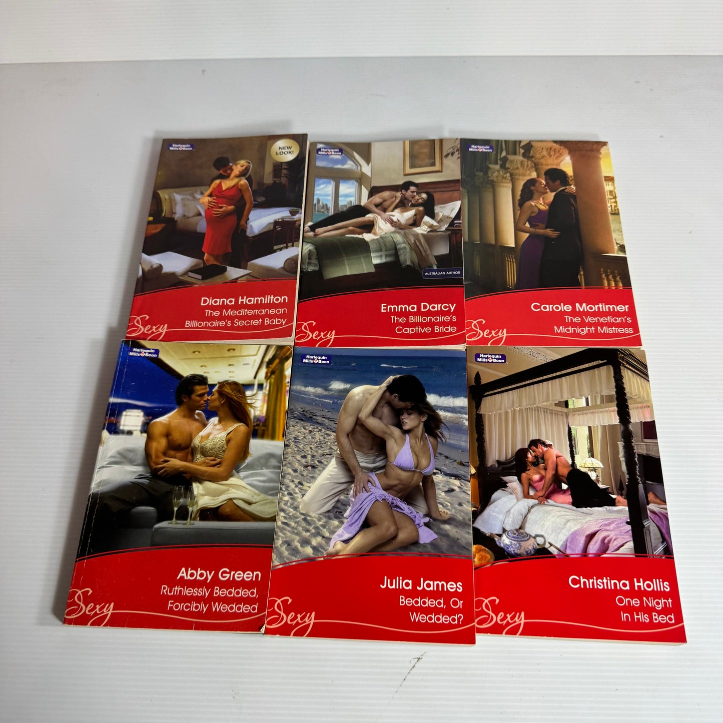 Mills & Boon Sexy Book Bundle x 6 Books (3168)