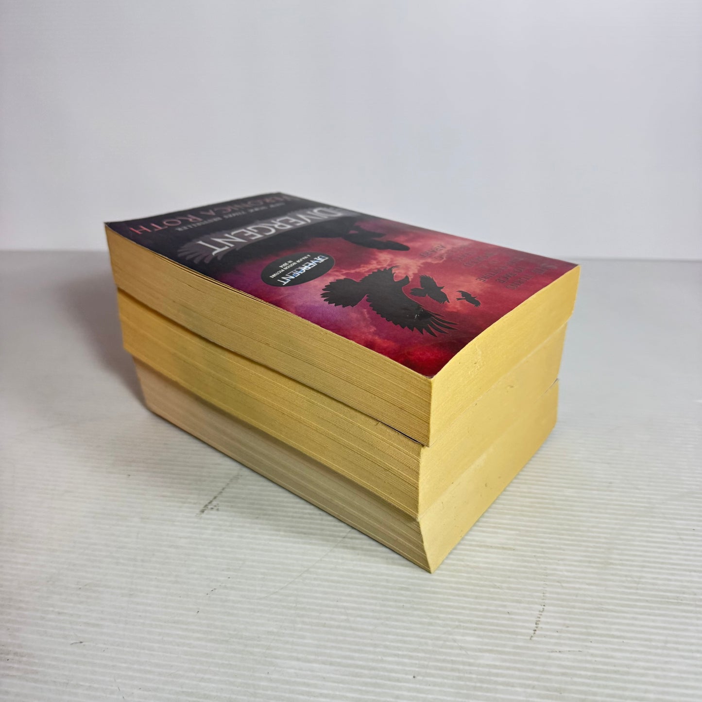 Divergent Book Bundle x 3 : Divergent, Insurgent, Allegiant - Veronica Roth (2981)