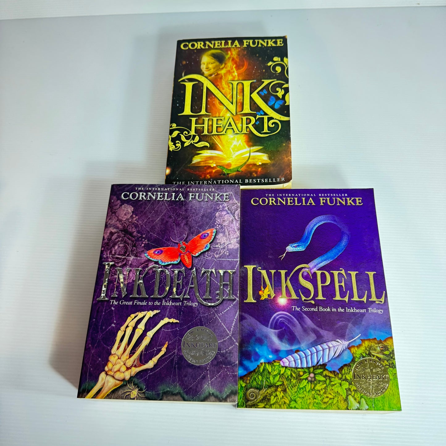 Ink Heat Trilogy Book Bundle x 3 : Ink Hearts, Ink Spell, Ink Death - Cornella Funke (3088)