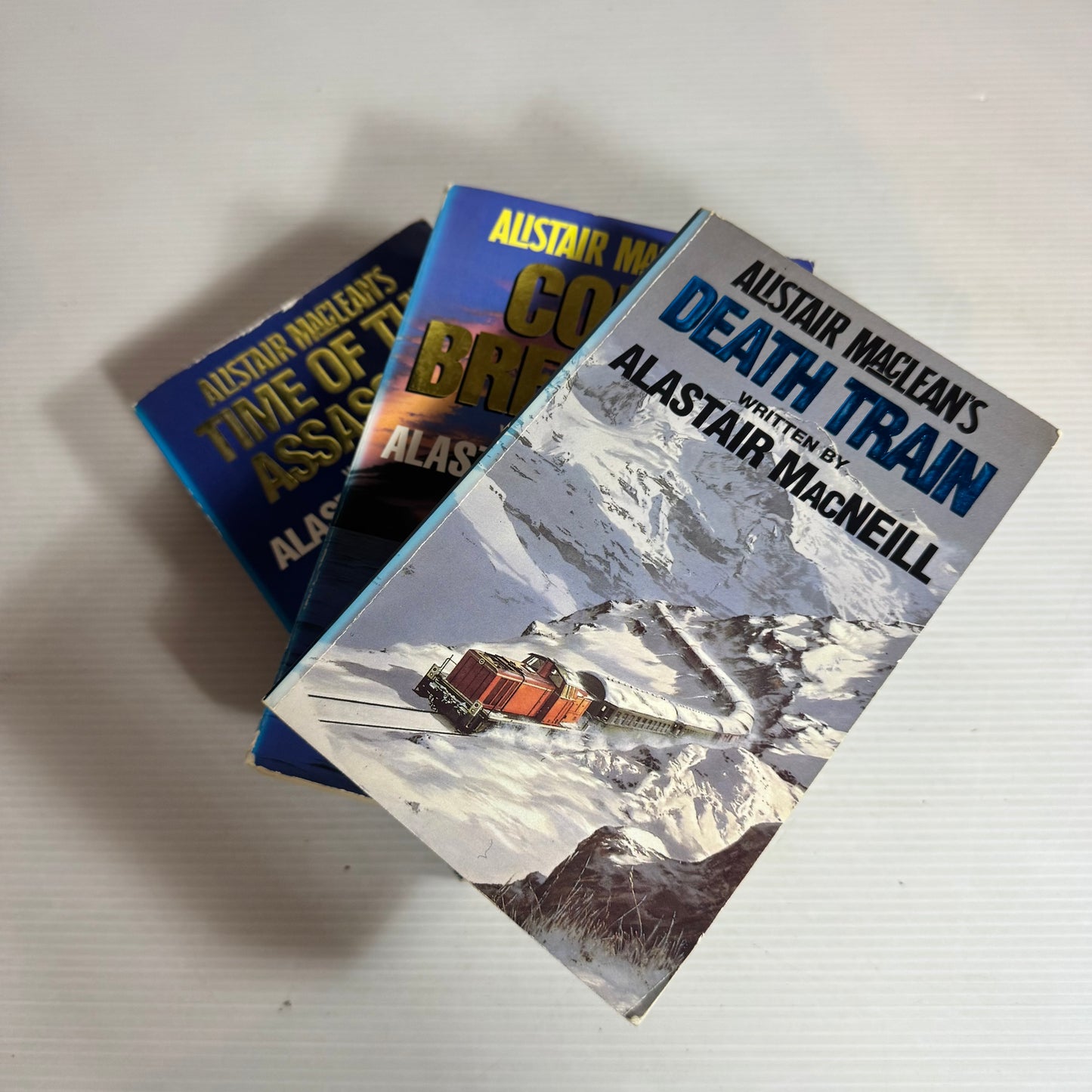 Alastair MacLean Book Bundle x 3 Books : Death Train, Code Breaker, Time of the Assassins (2566)
