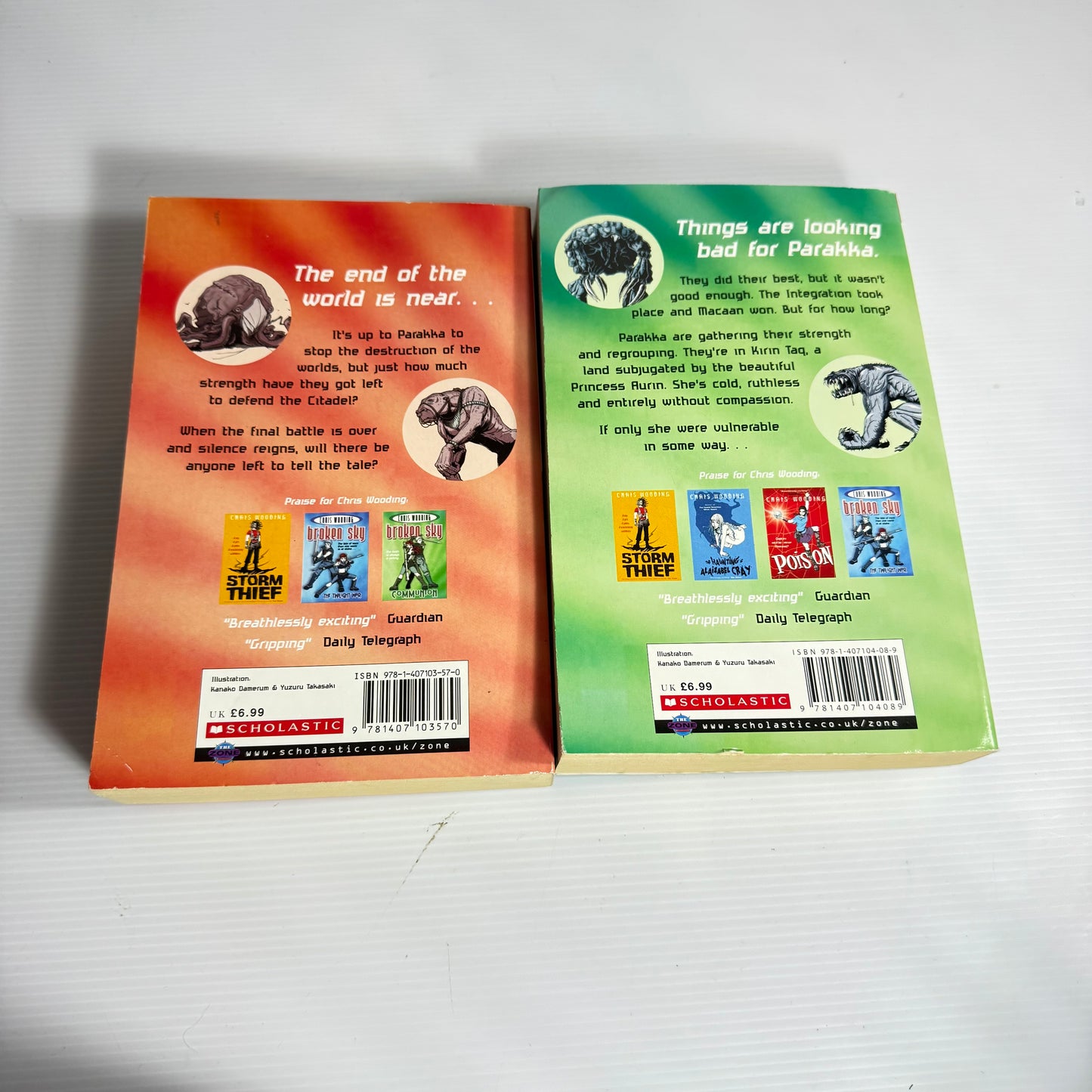 Chris Wooding Broken Sky Book Bundle x 2 : Communion & The Citadel (3107)