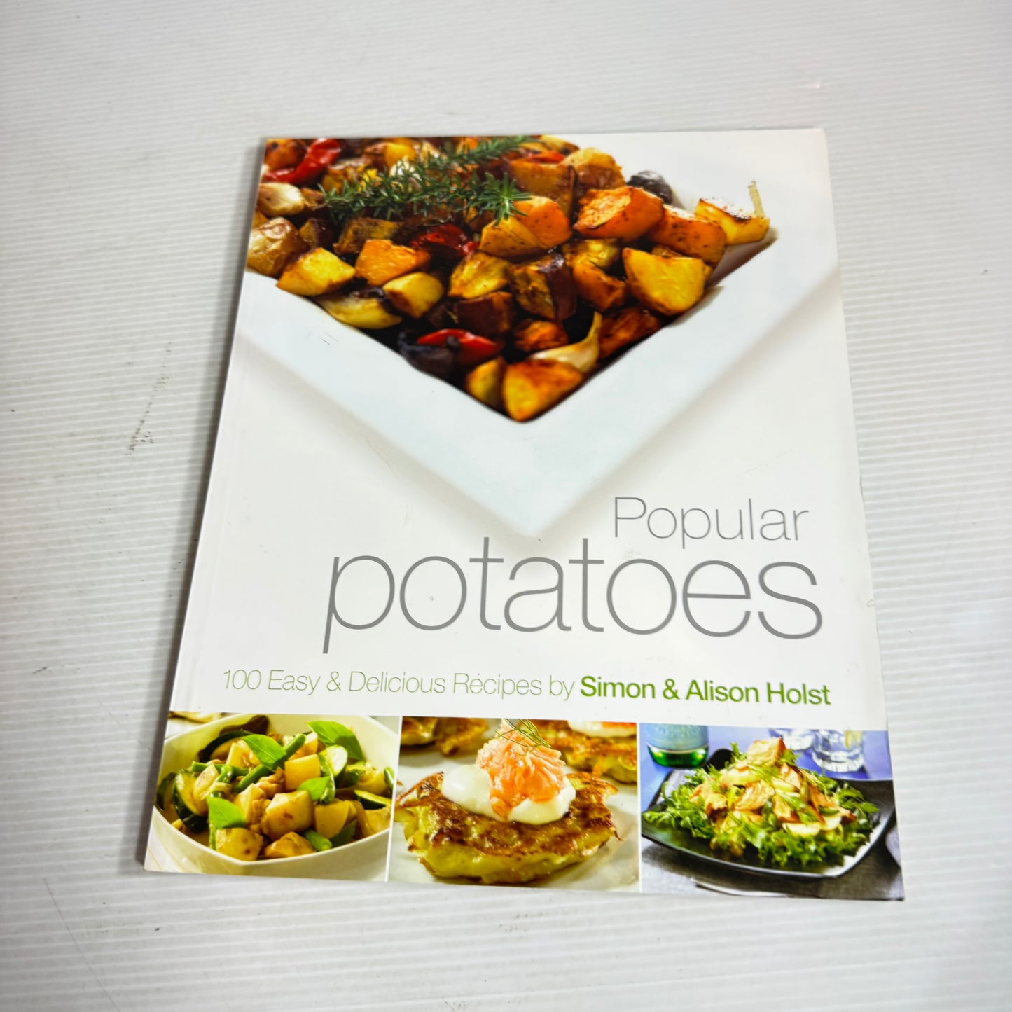 Potato Cookbook Bundle x 3 : Alison Holst's Best Potato Recipes, Basics to Brilliance Potato Recipes - Family Circle, Popular Potatoes - Simon & Alison Holst(2931)