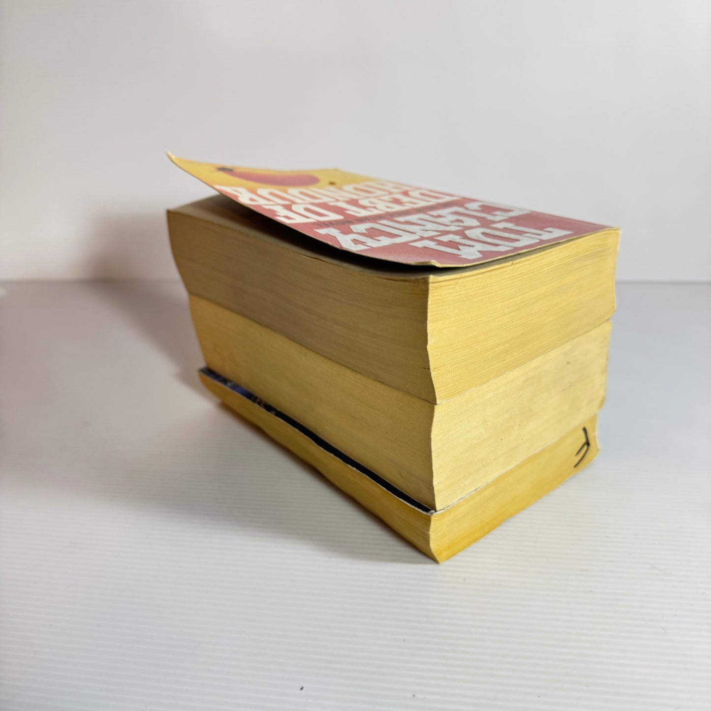 Tom Clancy Book Bundle x 3 Books : Debt of Honour, Op-Centre, Red Storm Rising (3135)