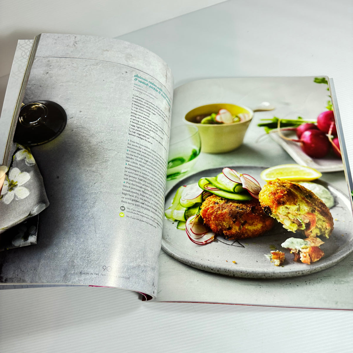 Food in a Flash Cookbook Bundle x 2 : Brenda Kitchen's On the Table in 20 Minutes & Flash In The Plan - Cuisine (3475)