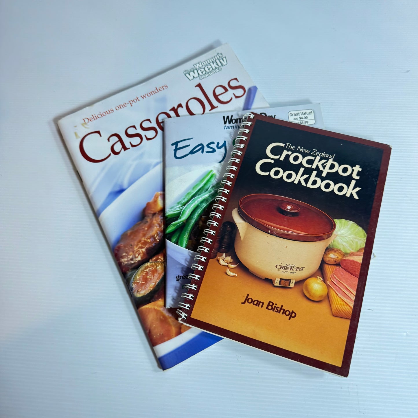 Casserole Cookbook Bundle x 3 : The New Zealand Crockpot Cookbook - Joan Bishop, Woman's Day Easy Curries & Casseroles, The Australian Women's Weekly - Casseroles(3318)
