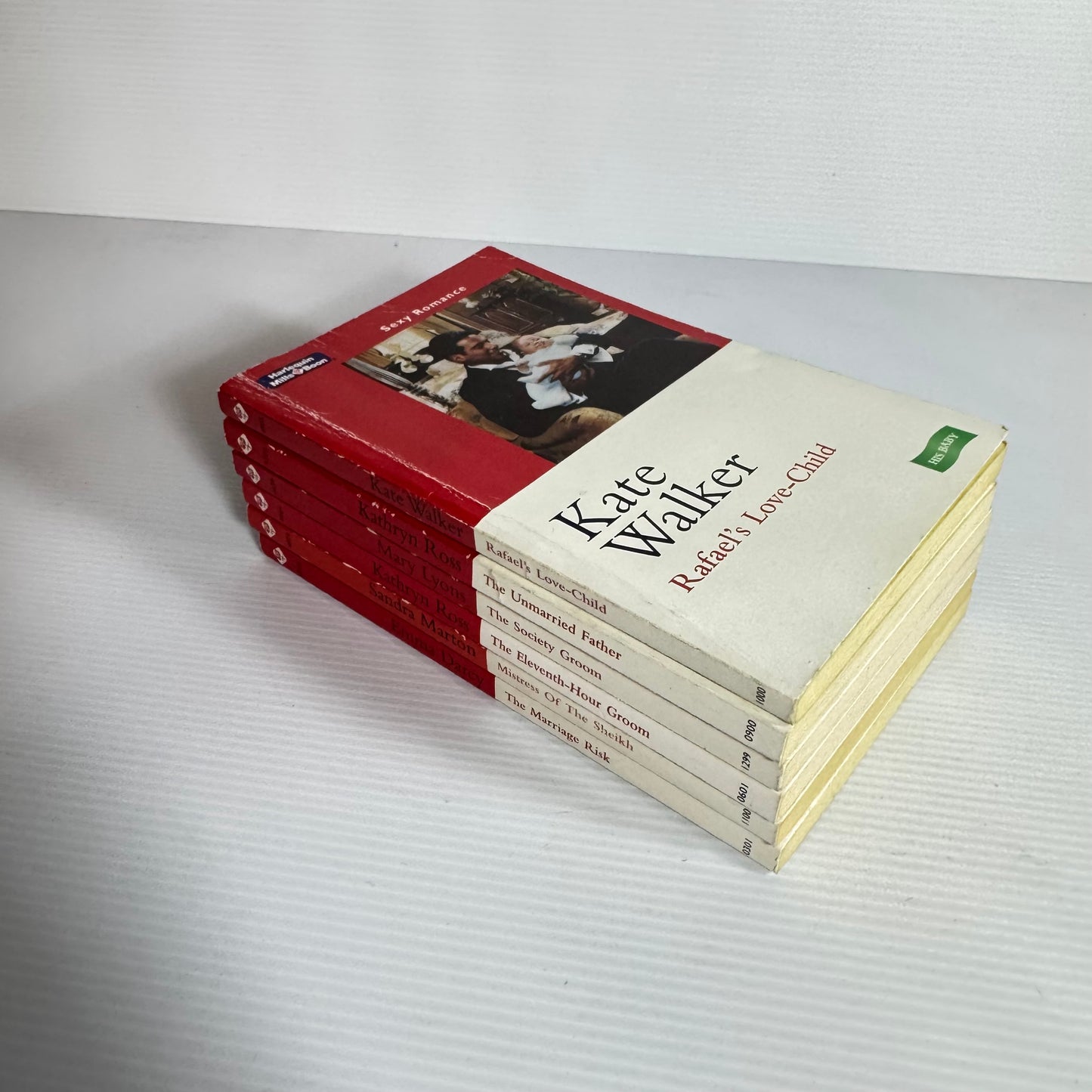 Mills & Boon Sexy Romance Book Bundle x 6 Books (3151)