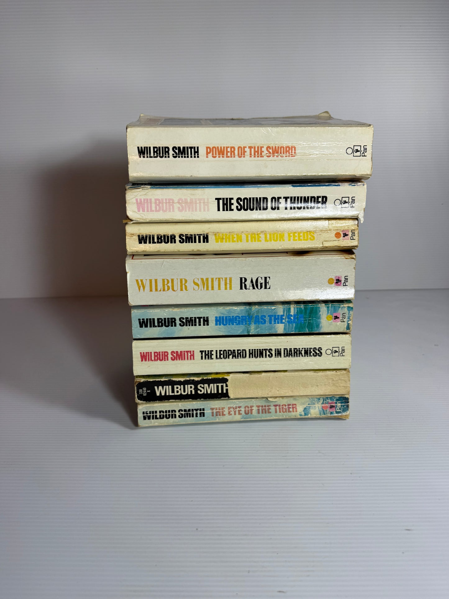 Wilbur Smith Small Paperback Vintage Book Bundle x 8 Books (3119)