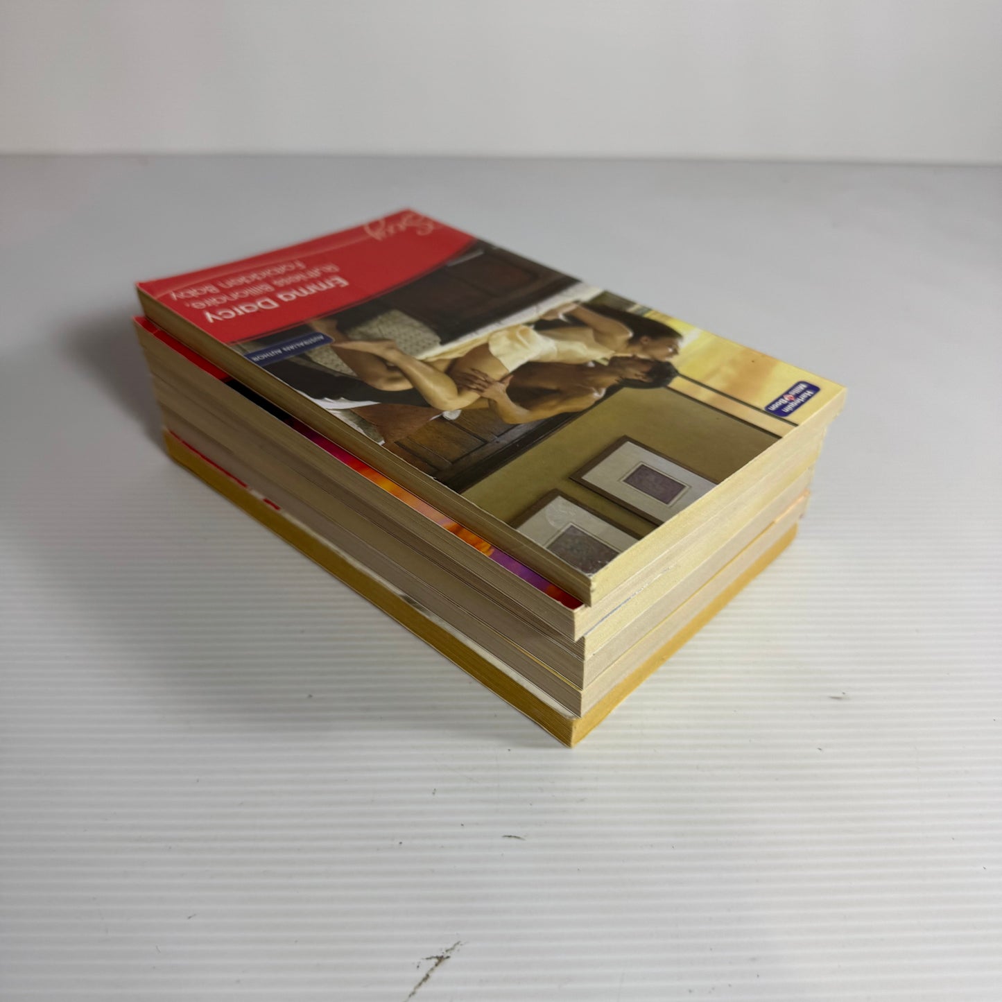 Mills & Boon Sexy Book Bundle x 6 Books (3165)