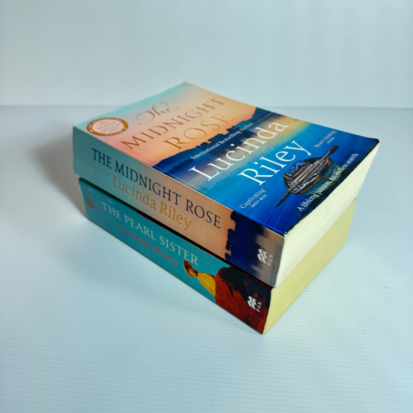 Lucinda Riley Book Bundle x 2 : The Midnight Rose & The Pearl Sister (3087)